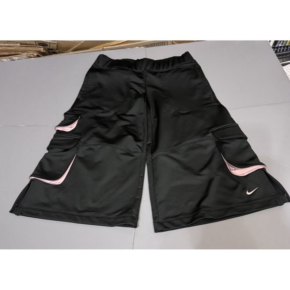 Nike Fit Dry Cargo Shorts Capris Black Pink XS Wide Flare Pockets Stretch - Picture 2 of 11